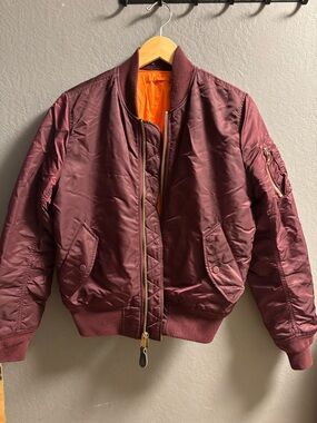 Alpha Industries Men's MA-1 Bomber Jacket, Slim-Fit, Maroon - Sz small perfect